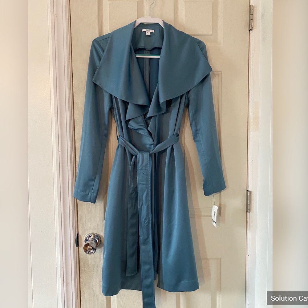 Blue trench coat with a satin finish!